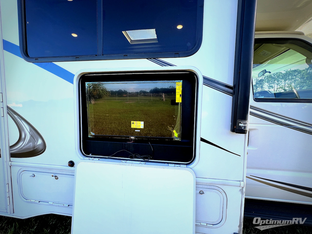 2019 Forest River Sunseeker 3040DS Ford Photo 4