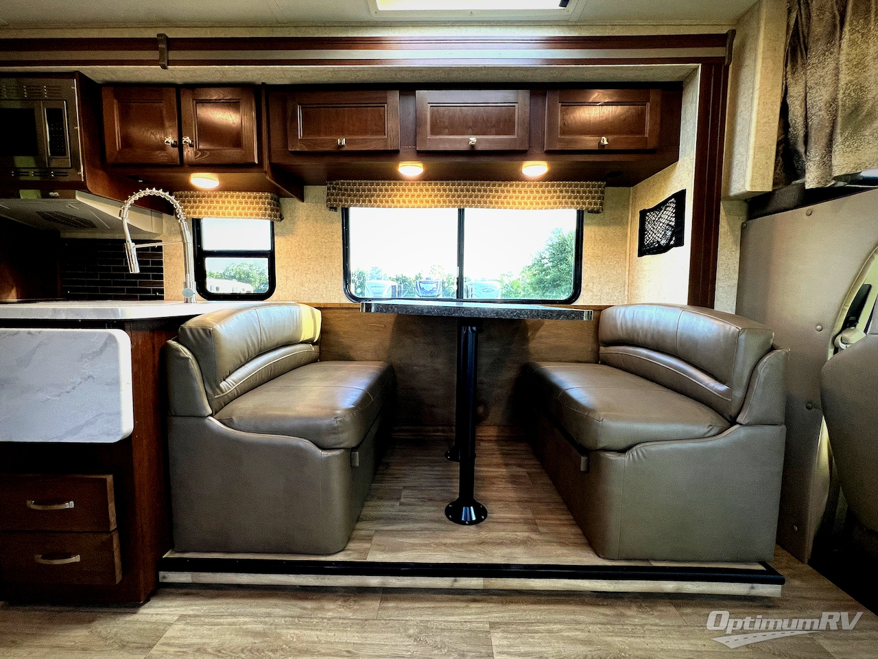 2019 Forest River Sunseeker 3040DS Ford Photo 10
