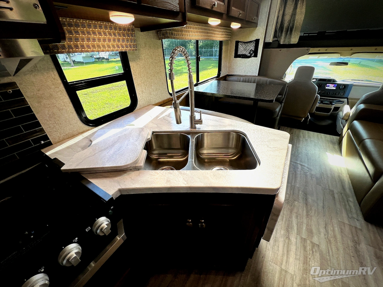 2019 Forest River Sunseeker 3040DS Ford Photo 12
