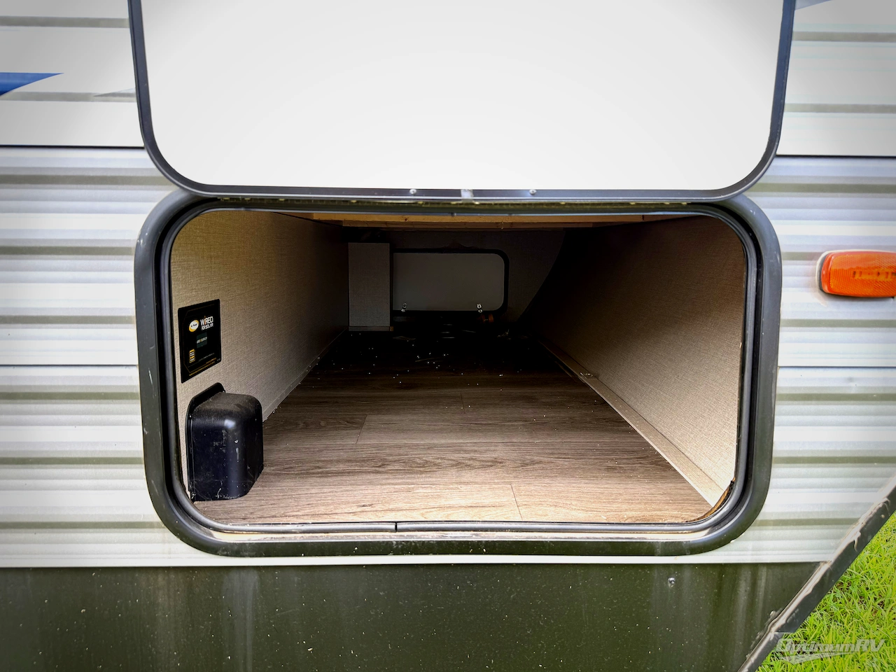 2023 Coachmen Catalina Summit Series 8 231MKS Photo 18