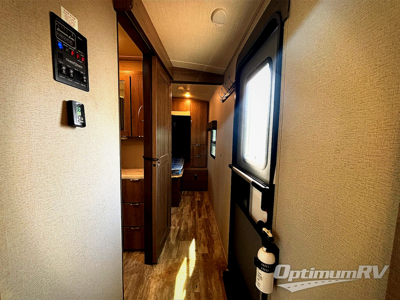 2020 Grand Design Imagine 2670MK Photo 12