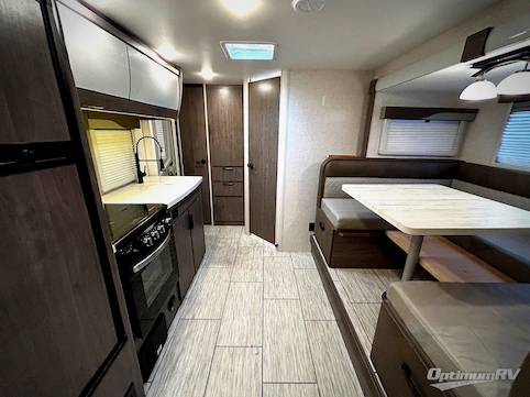 2023 Lance Lance Travel Trailers 1995 RV Photo 2