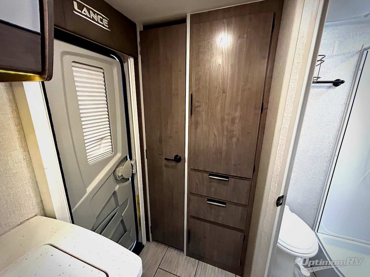 2023 Lance Lance Travel Trailers 1995 Photo 10