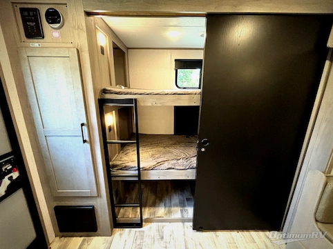 2023 Dutchmen Kodiak Ultra-Lite 250BHSL RV Photo 4
