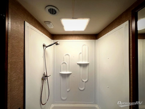 2014 Coachmen Mirada 35BH RV Photo 4