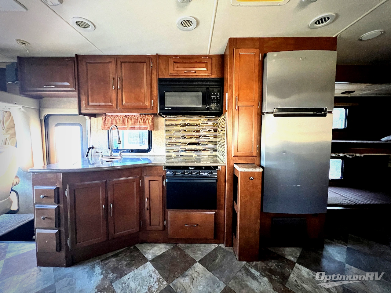 2014 Coachmen Mirada 35BH Photo 14