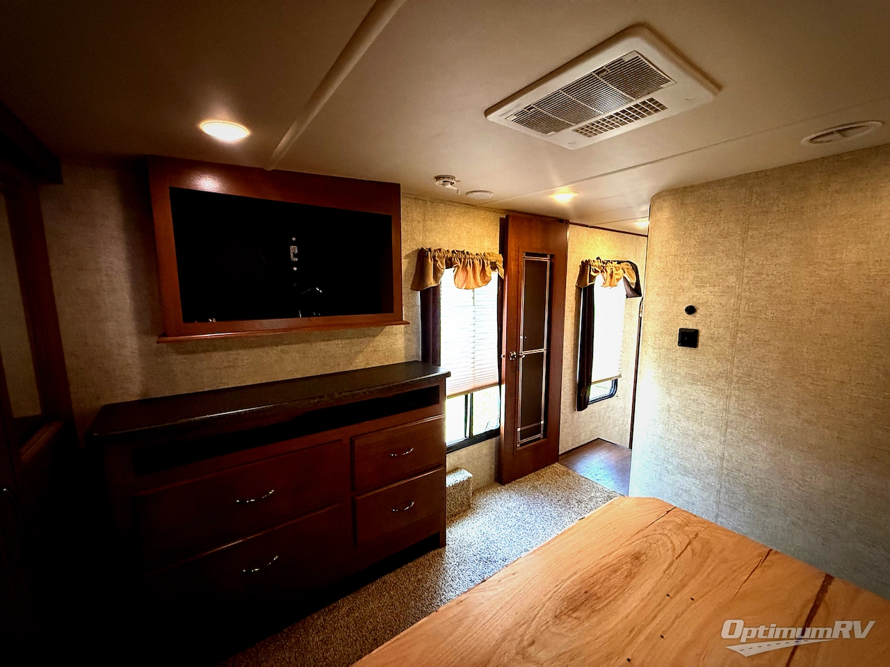 2016 Forest River Sandpiper 380BH5 Photo 14