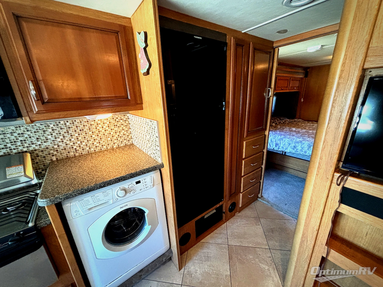 2016 Fleetwood Terra 36R Photo 9