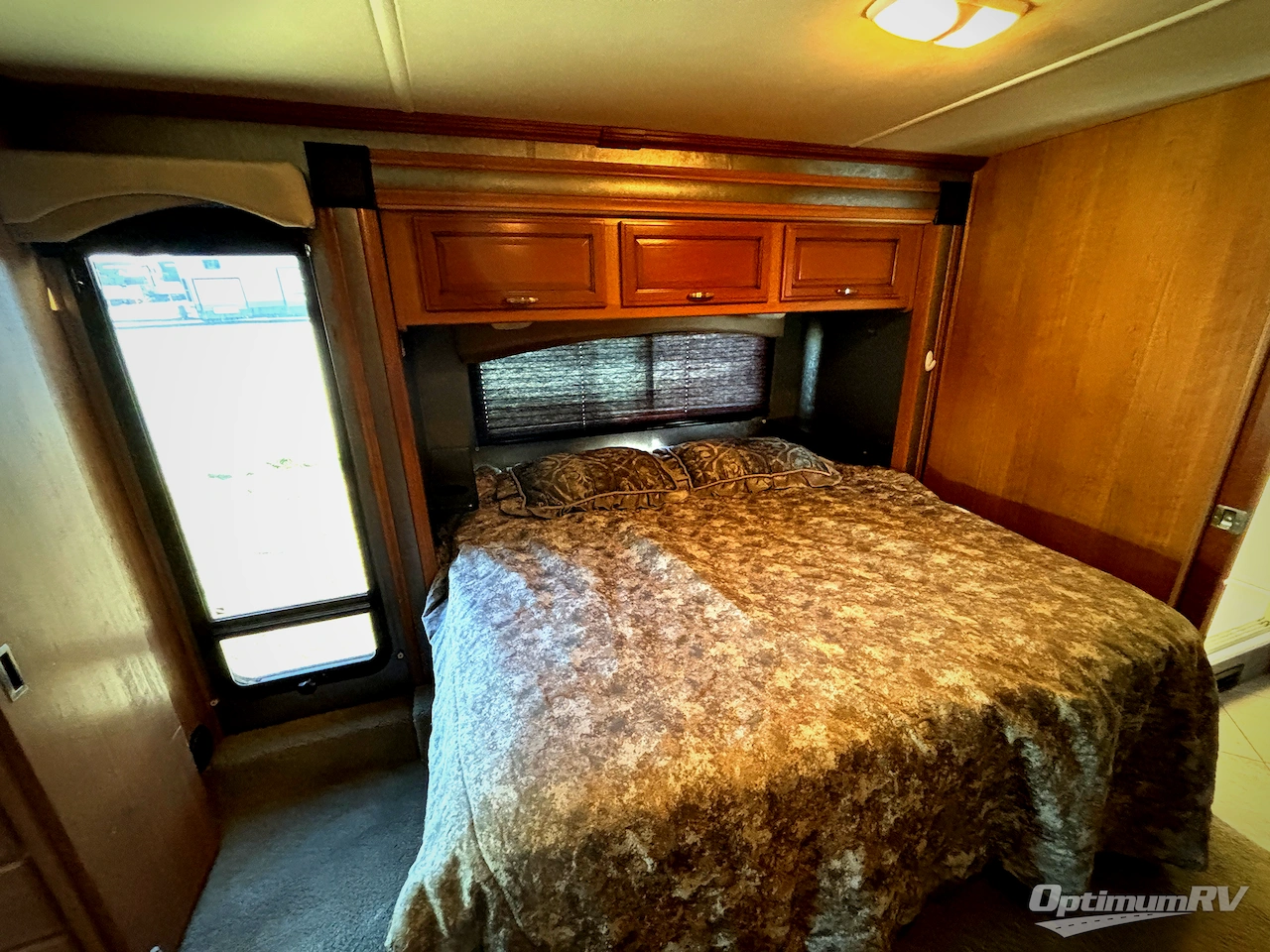 2016 Fleetwood Terra 36R Photo 10