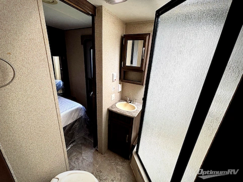 2018 Coachmen Apex Ultra-Lite 279RLSS RV Photo 3