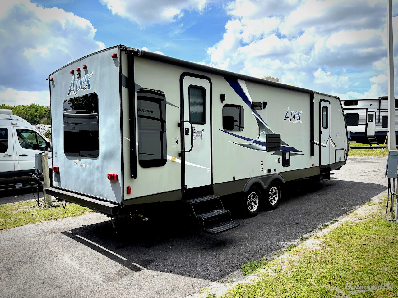 2018 Coachmen Apex Ultra-Lite 279RLSS Photo 2