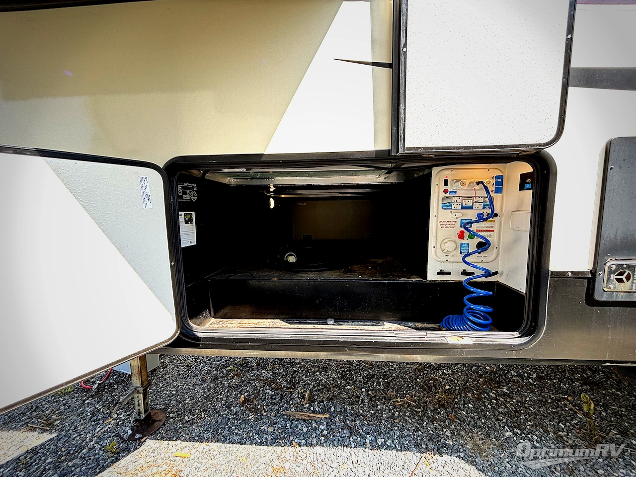 2019 Grand Design Reflection 303RLS Photo 16