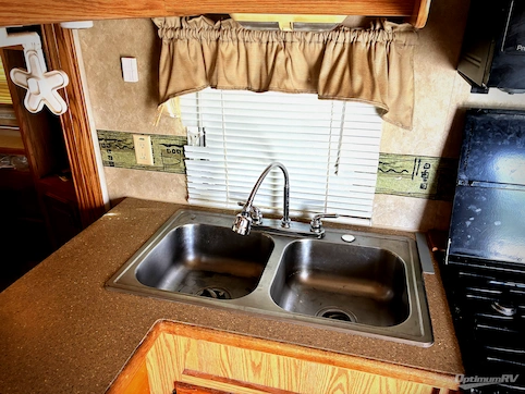 2007 Forest River Cedar Creek Silverback 33 LCDTS RV Photo 2