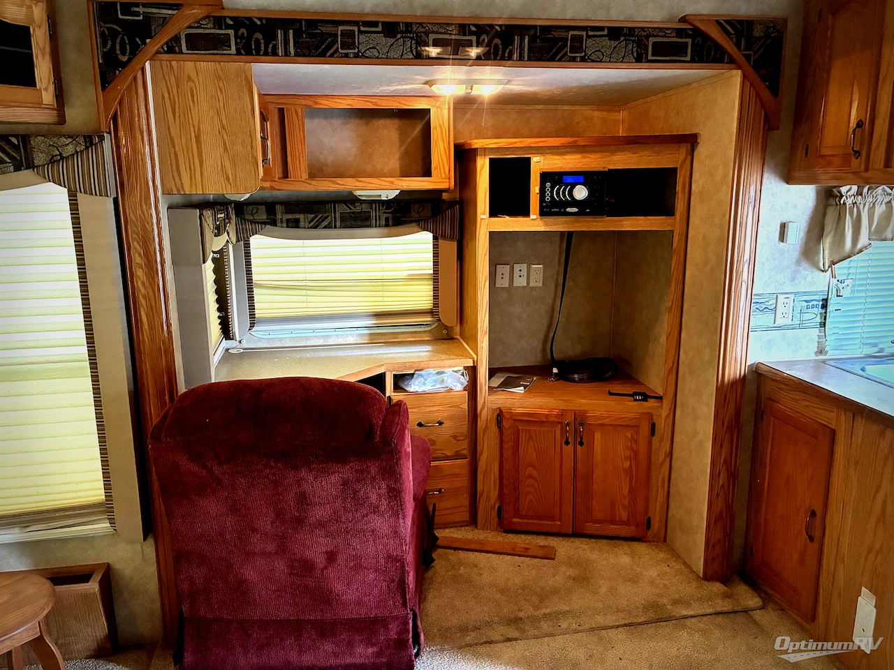 2007 Forest River Cedar Creek Silverback 33 LCDTS Photo 9