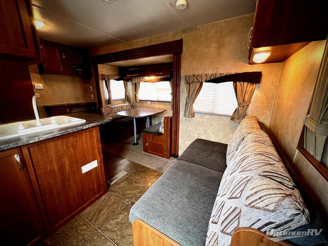 2011 Jayco Jay Flight 24FBS Photo 6