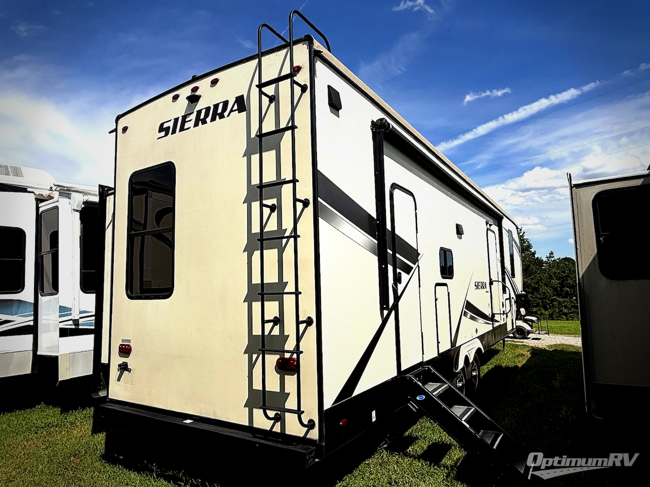 2020 Forest River Sierra 3330BH Photo 2