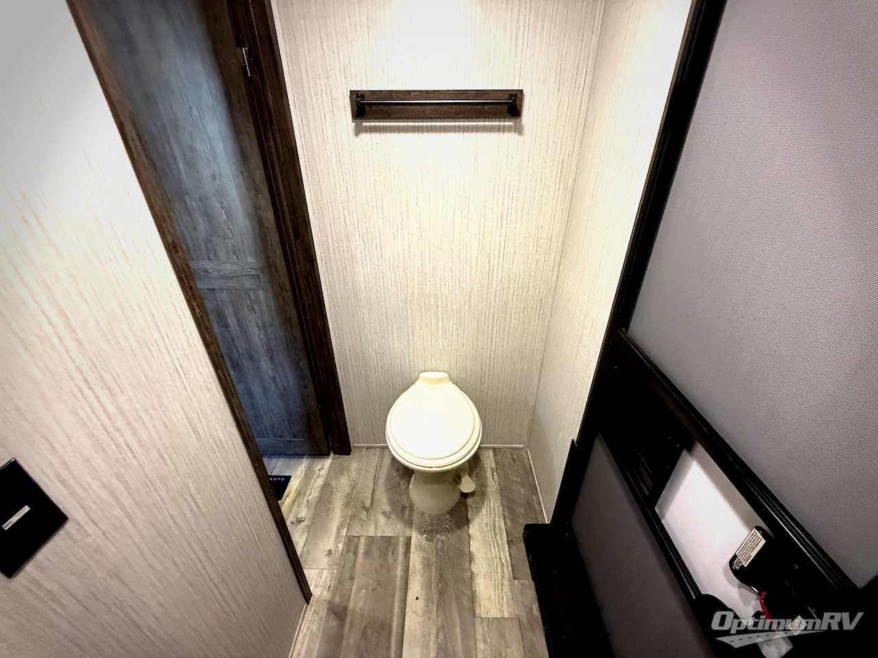 2020 Forest River Sierra 3330BH Photo 15
