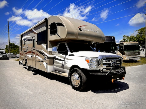 Used 2014 Thor Motor Coach Four Winds Super C 33SW Featured Photo