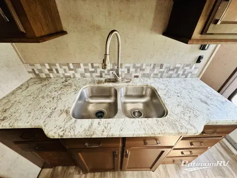 2018 Highland Ridge Open Range Light LF297RLS RV Photo 3