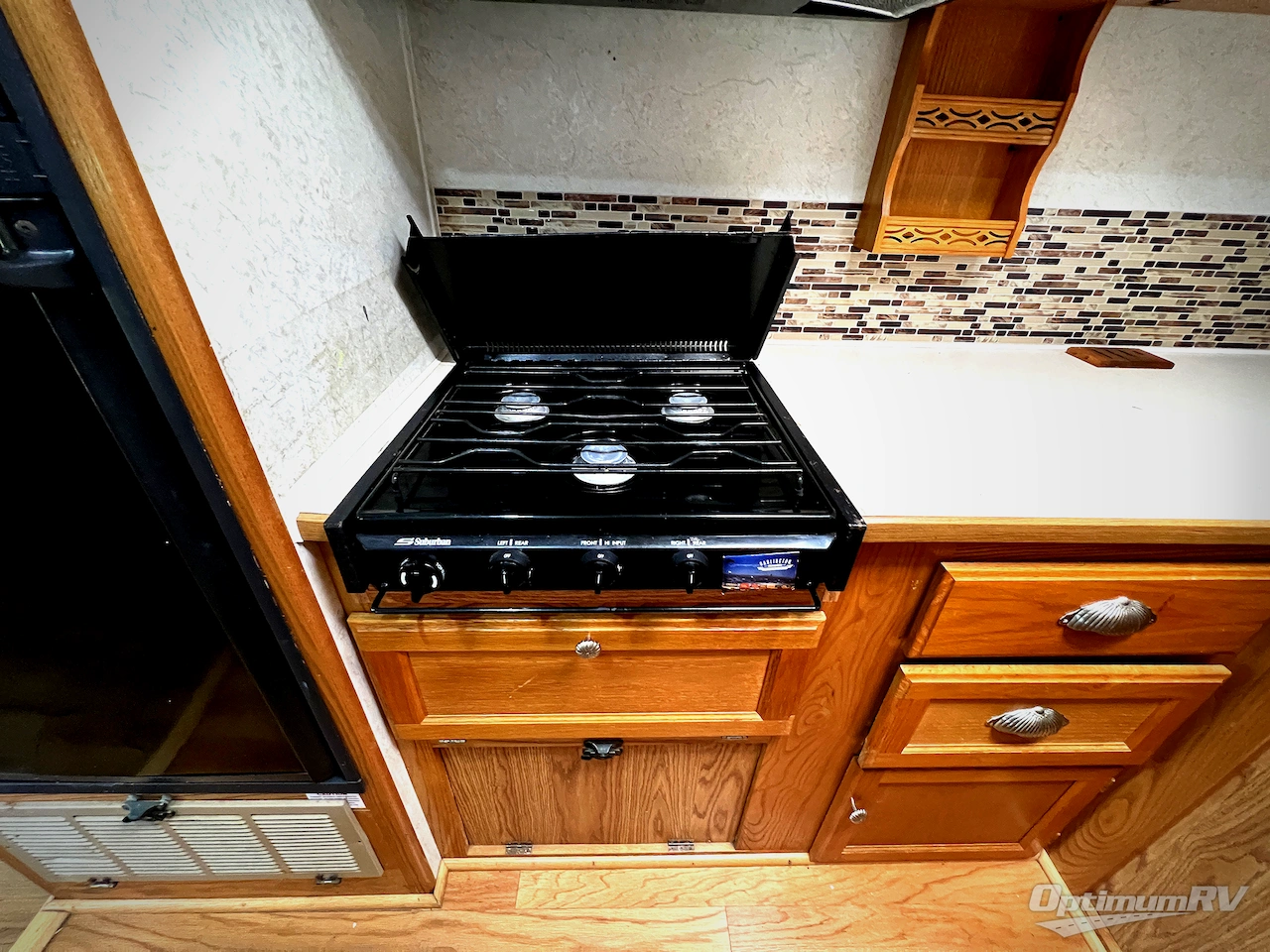 2004 Gulf Stream BT Cruiser 51250 Photo 14