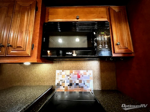 2016 Northwood Arctic Fox 35-5Z RV Photo 2