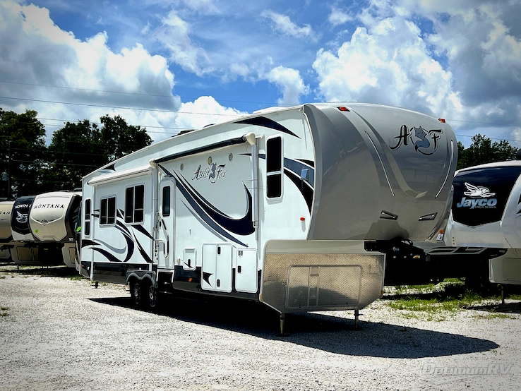 2016 Northwood Arctic Fox 35-5Z RV Photo 1