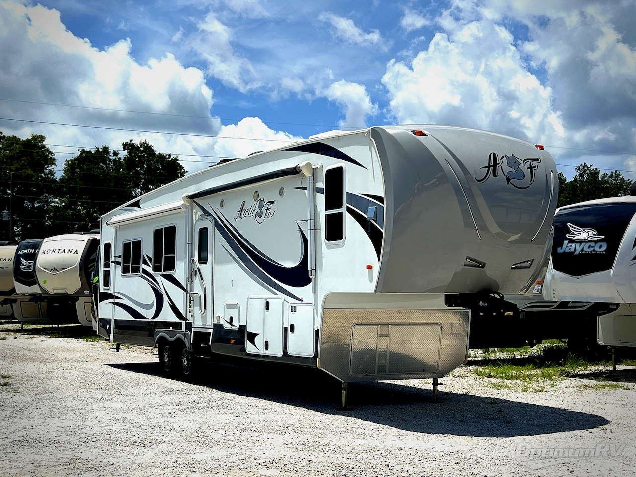 2016 Northwood Arctic Fox 35-5Z Photo 1