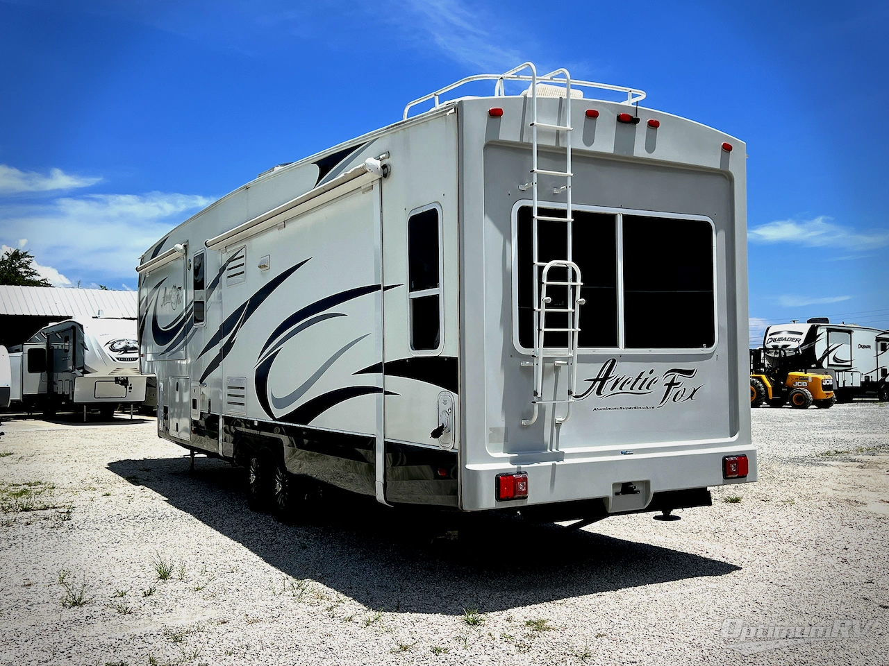 2016 Northwood Arctic Fox 35-5Z Photo 3