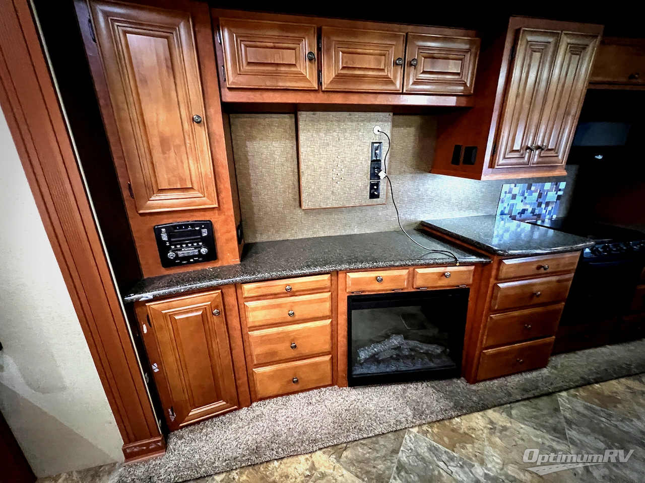 2016 Northwood Arctic Fox 35-5Z Photo 7