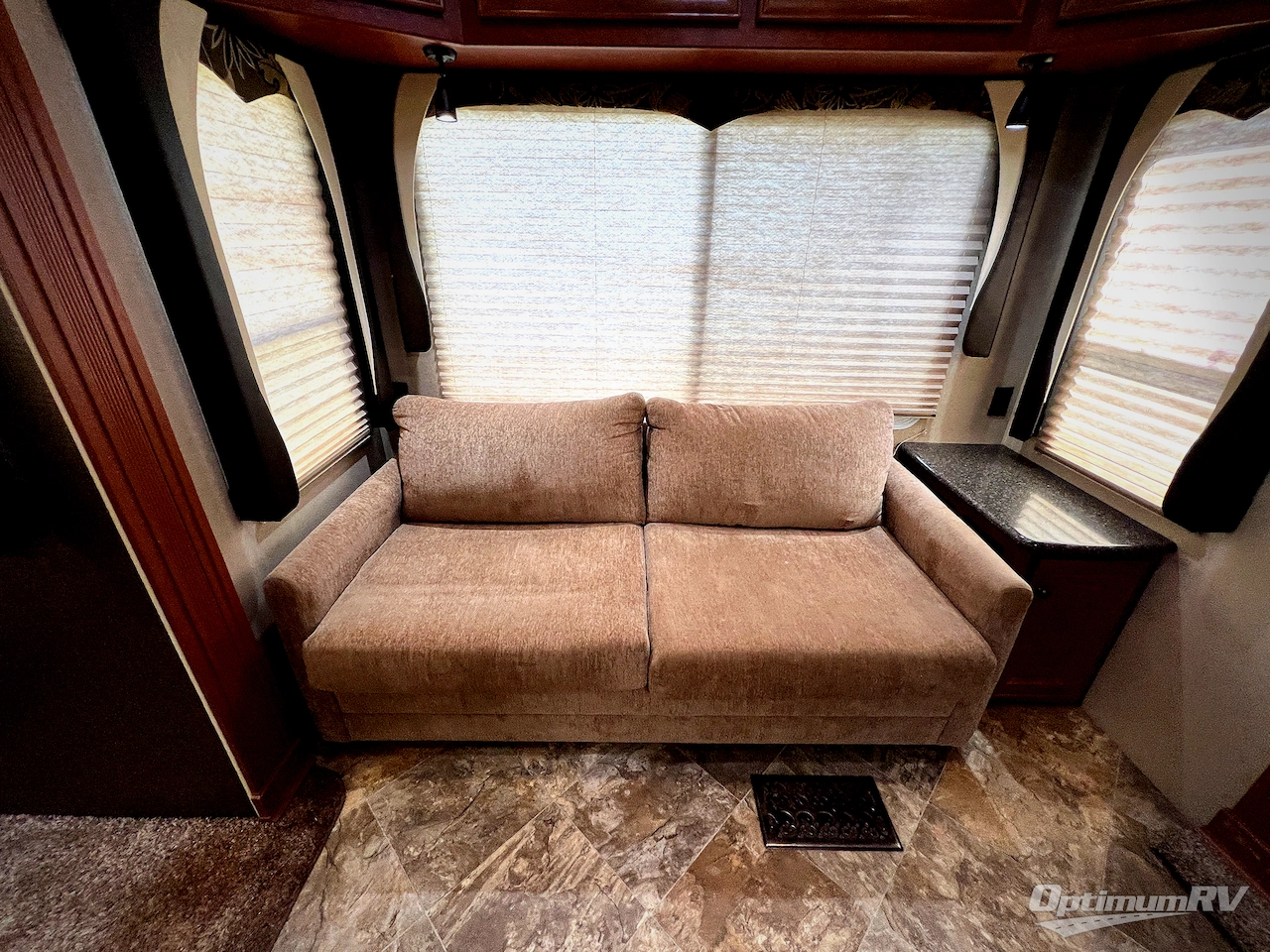 2016 Northwood Arctic Fox 35-5Z Photo 10