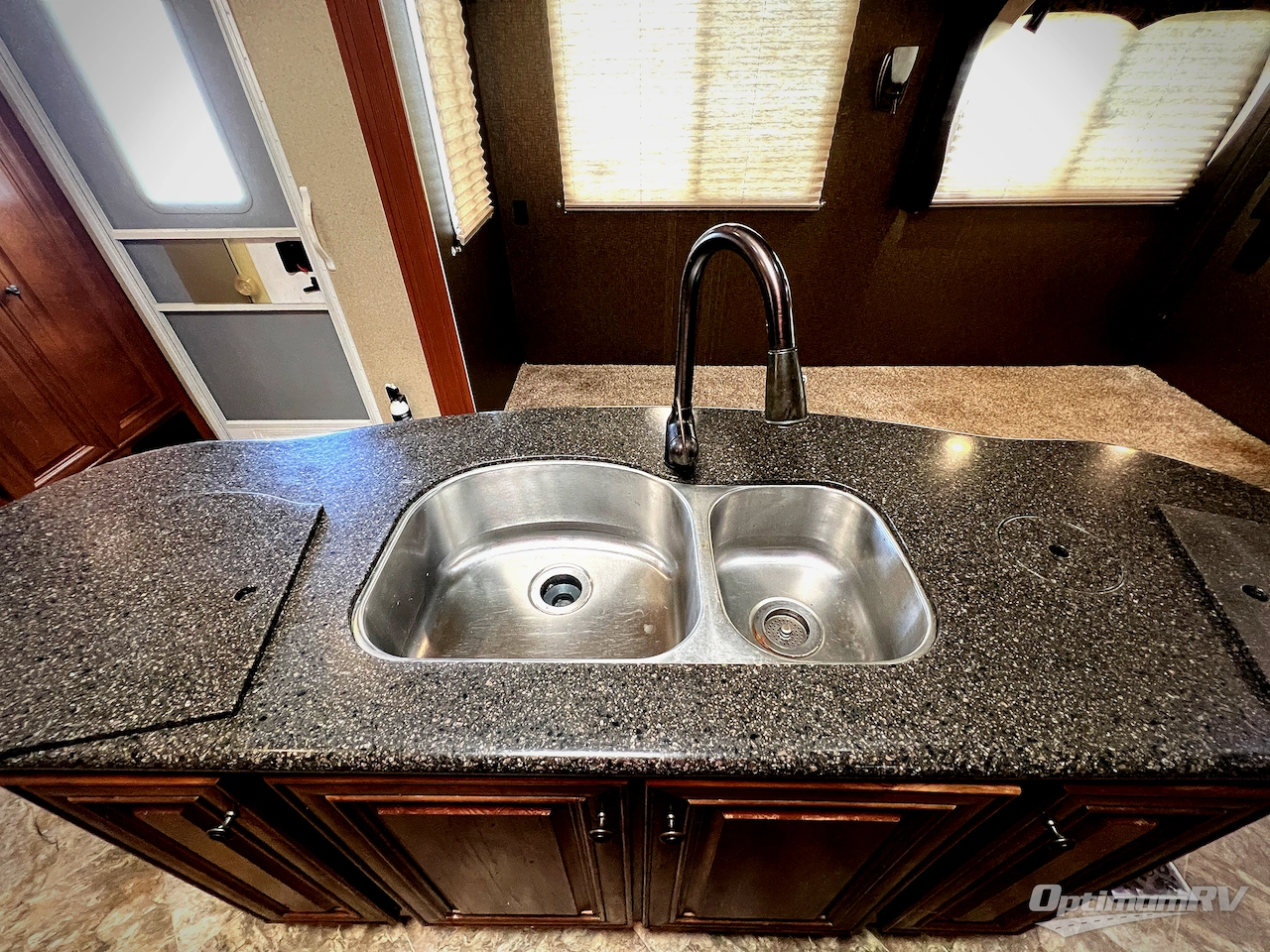 2016 Northwood Arctic Fox 35-5Z Photo 13