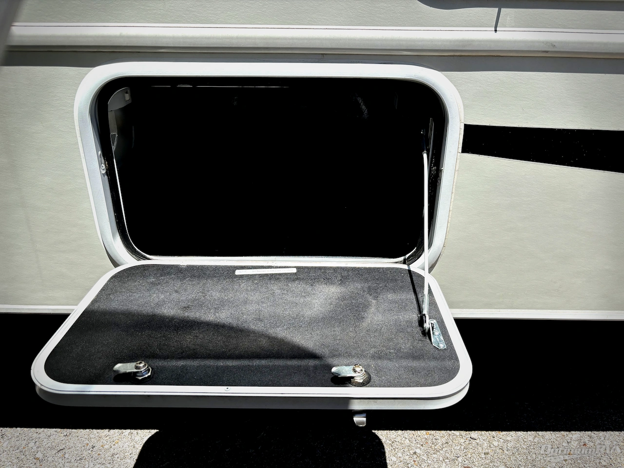2021 Entegra Odyssey 31F Photo 17