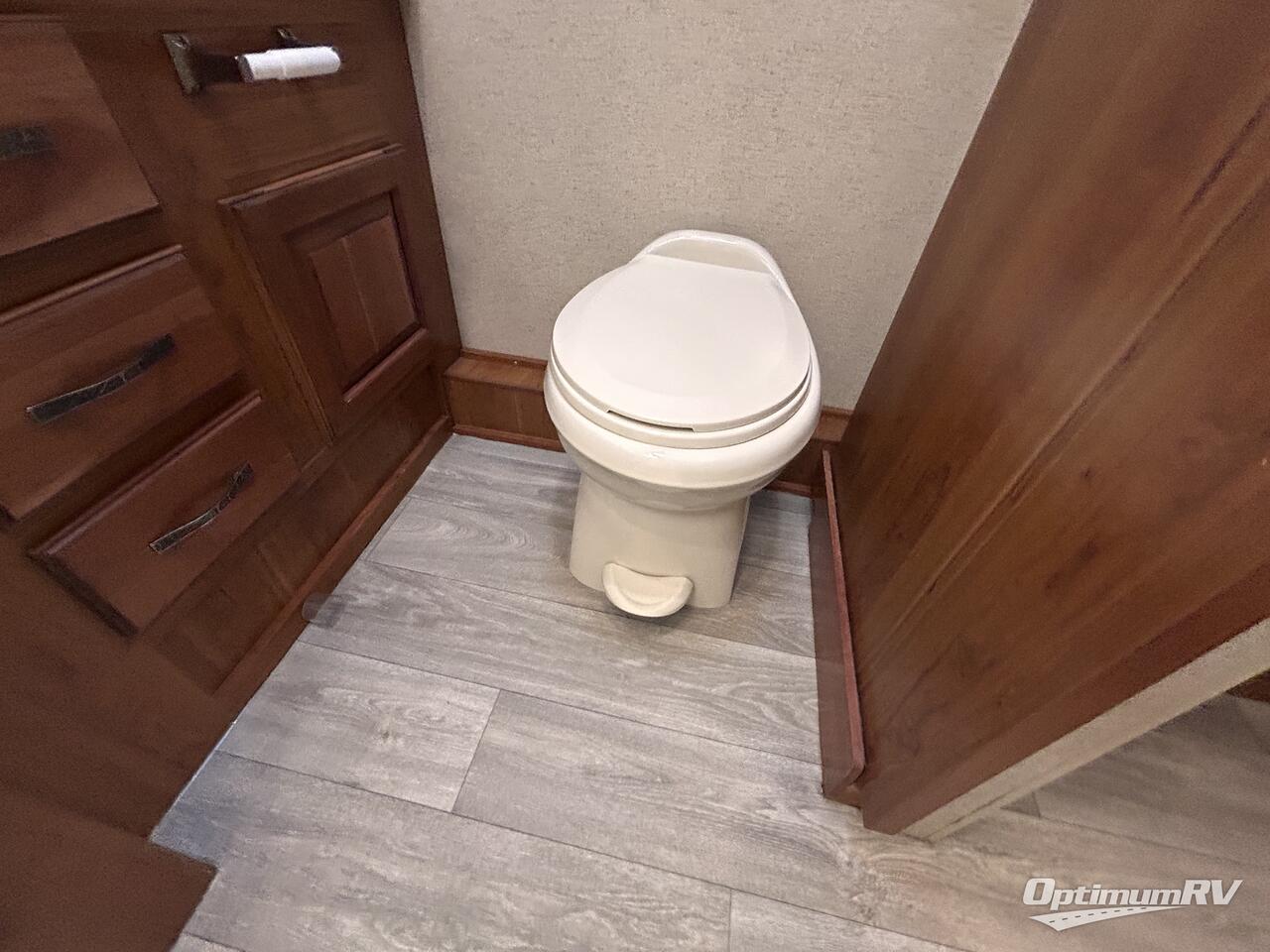 2016 Jayco Seneca 37RB Photo 23