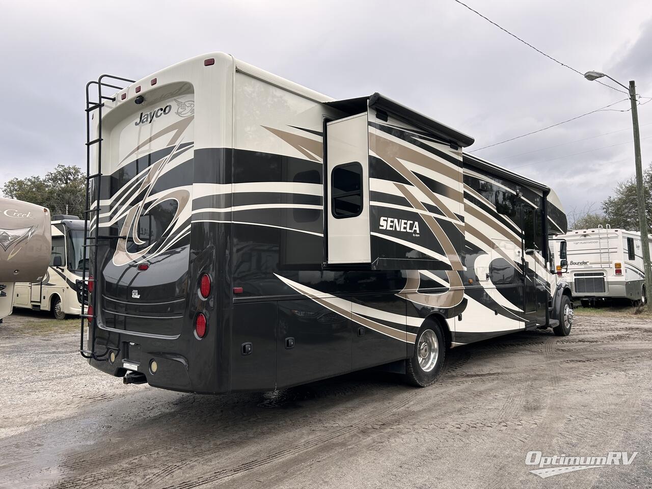 2016 Jayco Seneca 37RB Photo 2
