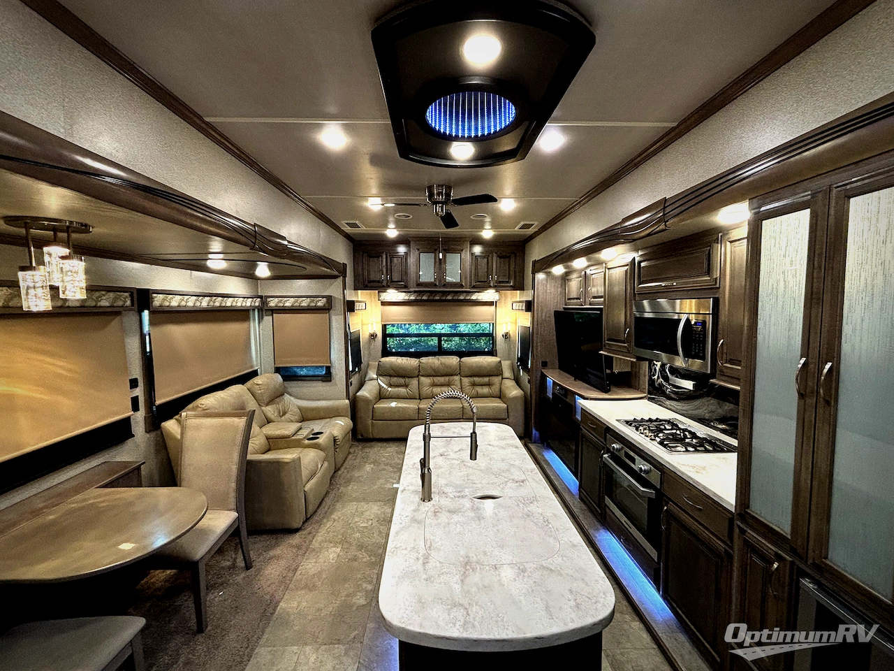 2020 Forest River Cedar Creek Champagne Edition 38EL Photo 6