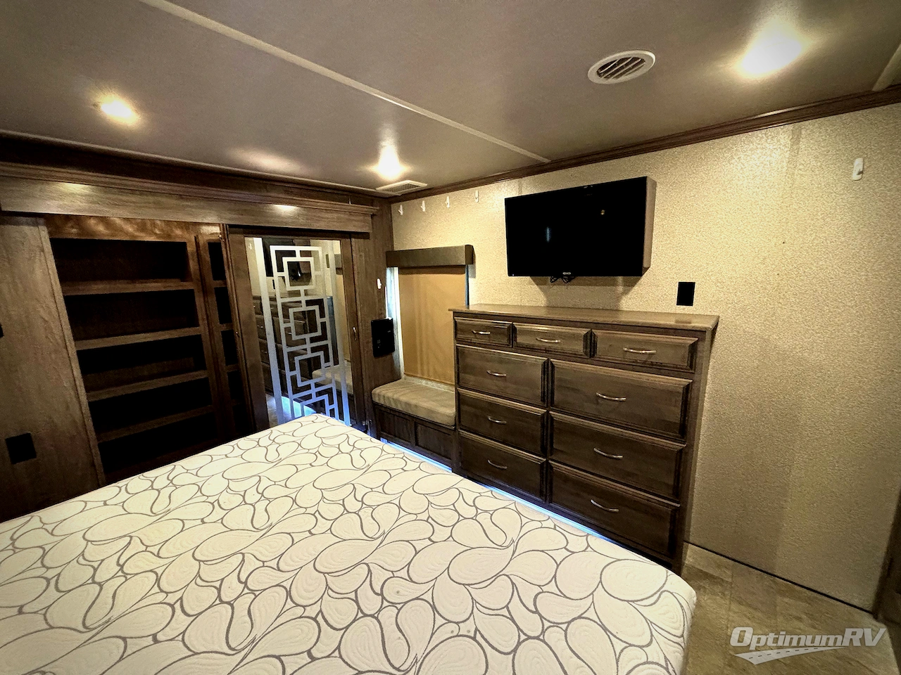 2020 Forest River Cedar Creek Champagne Edition 38EL Photo 16