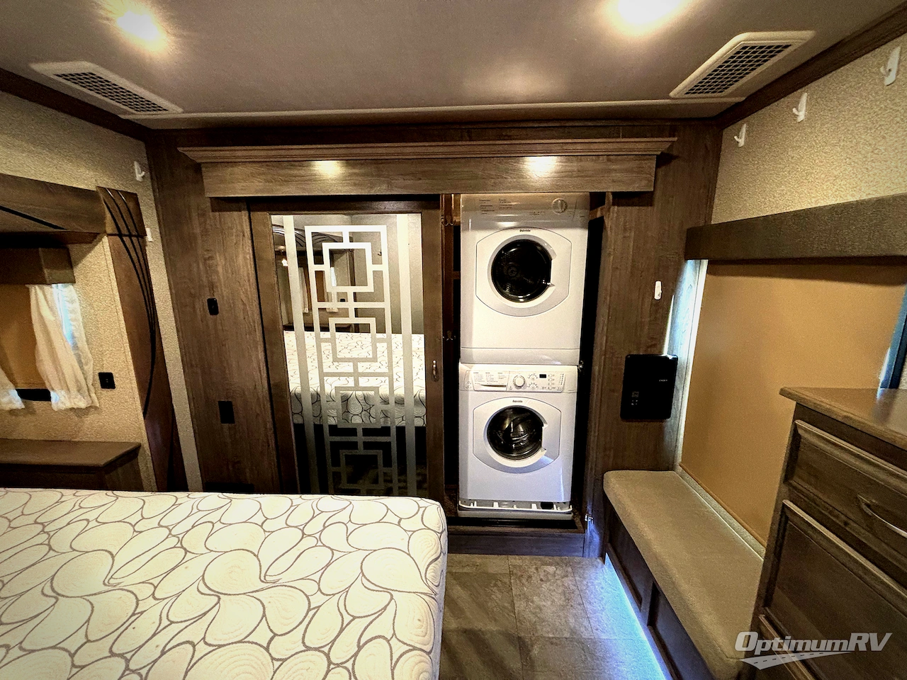 2020 Forest River Cedar Creek Champagne Edition 38EL Photo 19