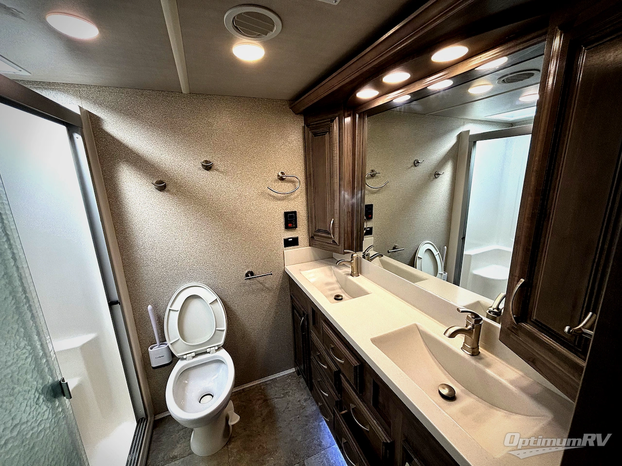 2020 Forest River Cedar Creek Champagne Edition 38EL Photo 20