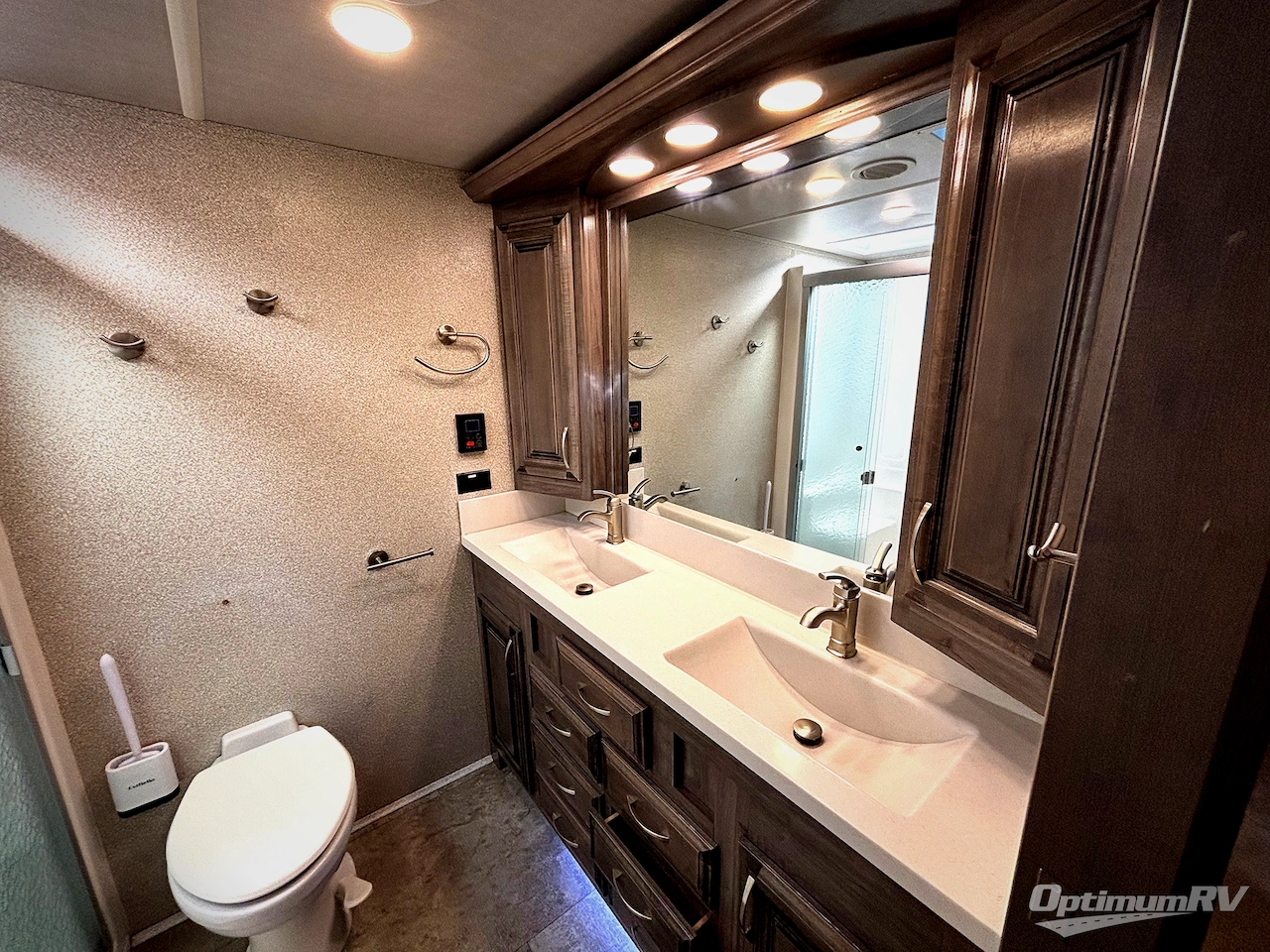 2020 Forest River Cedar Creek Champagne Edition 38EL Photo 25