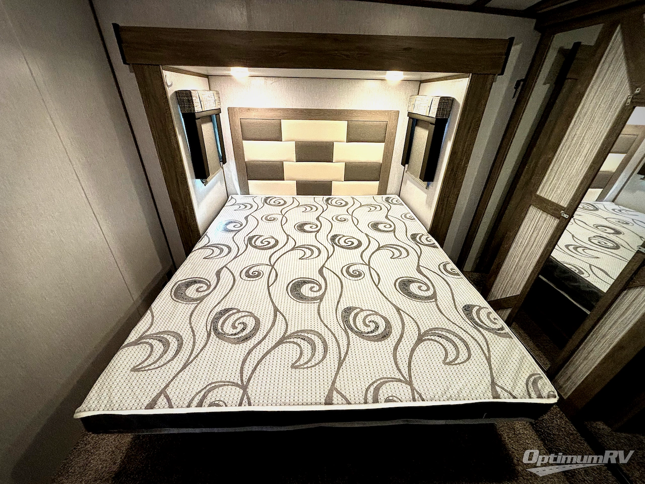 2022 Forest River Wildwood Heritage Glen 286RL Photo 9