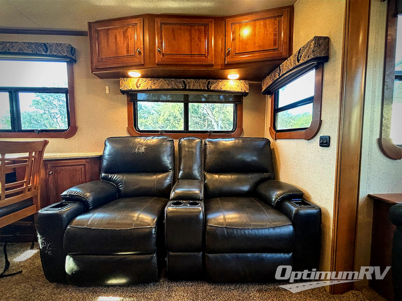 2017 Redwood Redwood 390WB Photo 7