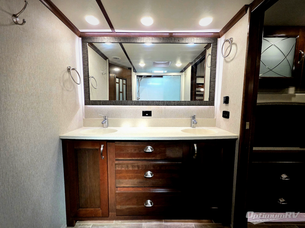 2019 Redwood Redwood 3901MB Photo 17
