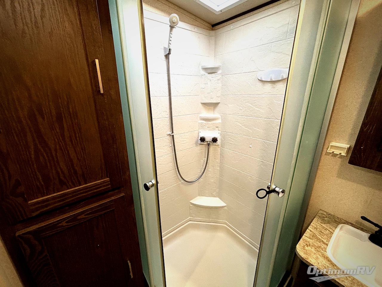 2018 Forest River Salem Hemisphere Lite 272RL Photo 11