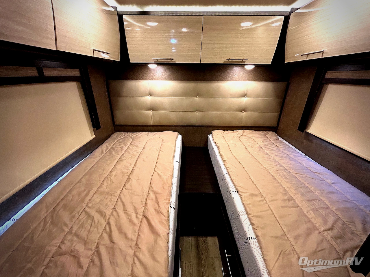 2018 Thor Gemini 24LP Photo 14