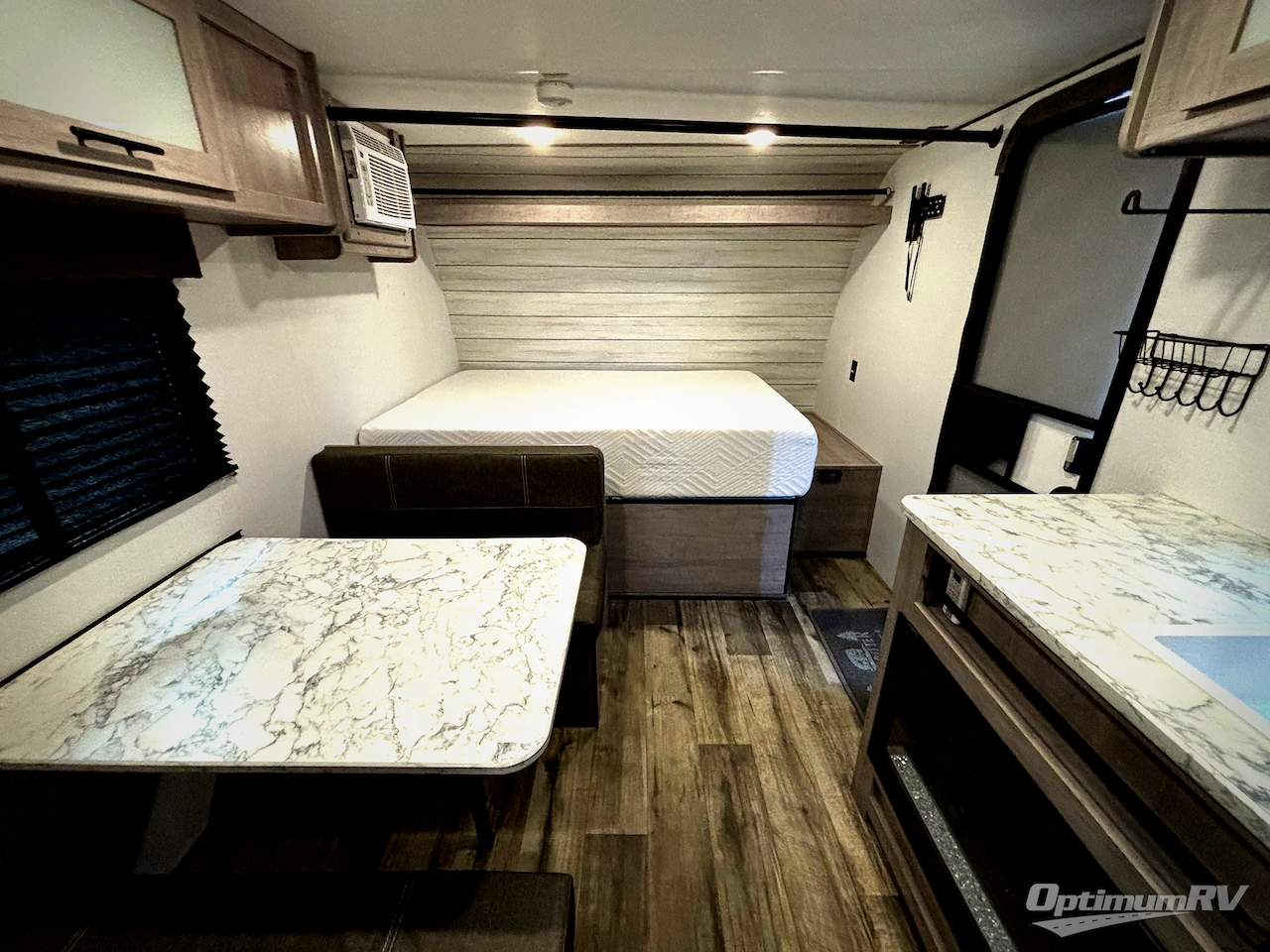 2024 Dutchmen Coleman 17B Photo 5