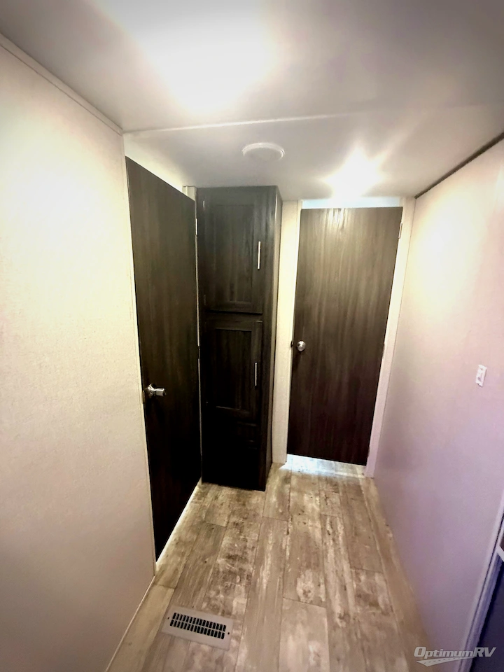 2020 Shasta Shasta 29RK Photo 12