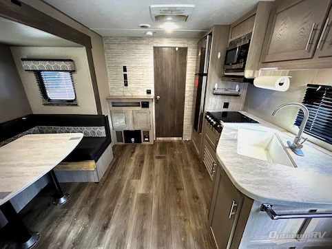 2023 Coachmen Catalina Summit Series 8 231MKS RV Photo 2