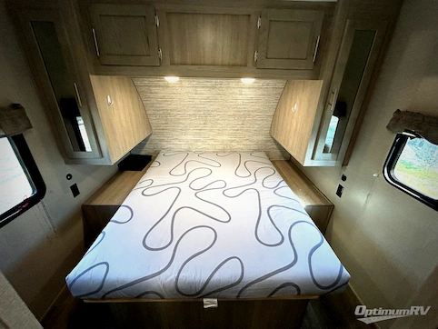 2023 Coachmen Catalina Summit Series 8 231MKS RV Photo 3