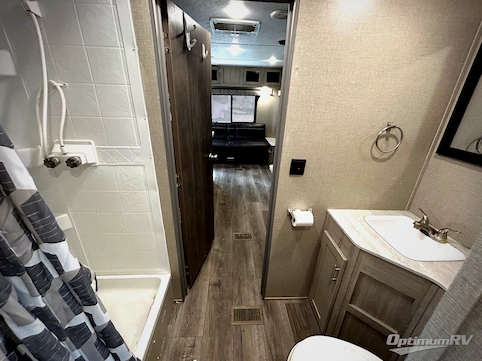 2023 Coachmen Catalina Summit Series 8 231MKS RV Photo 3