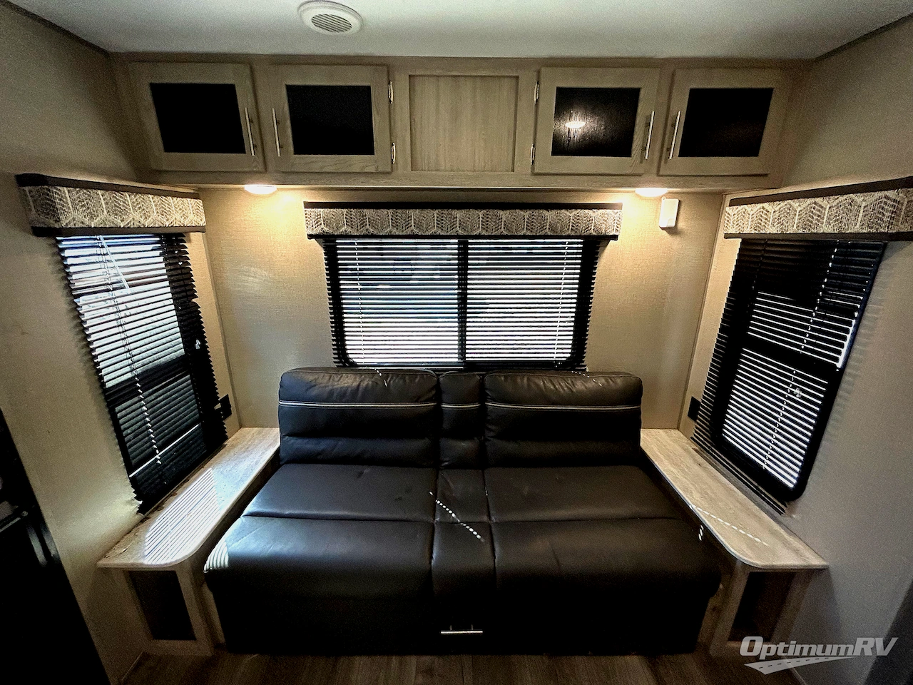 2023 Coachmen Catalina Summit Series 8 231MKS Photo 14